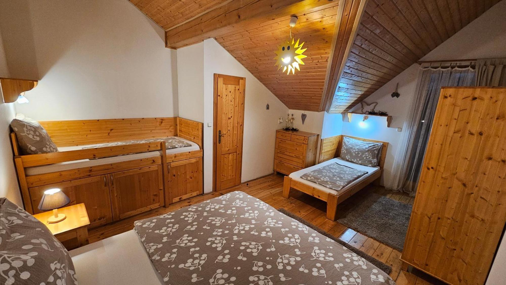 Appartement Tatralandia Apartman à Liptovský Mikuláš Extérieur photo